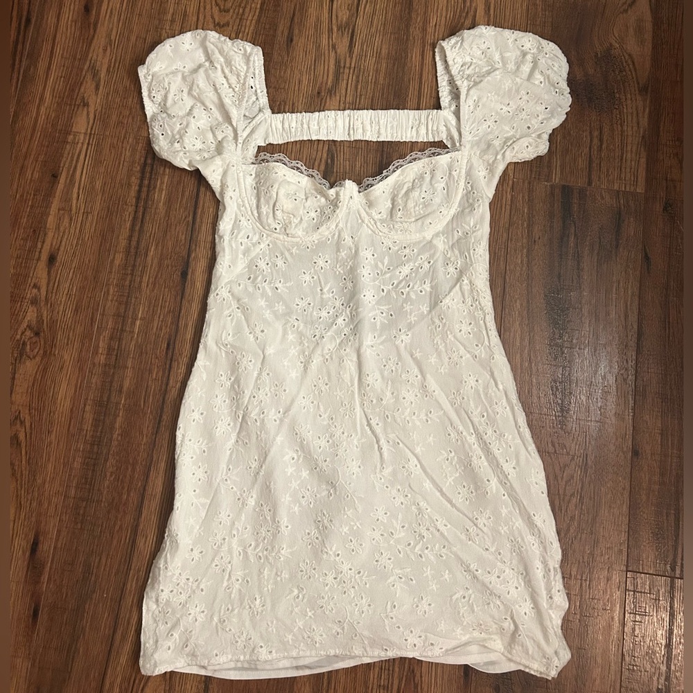 White Sky to Moon Lace Dress
